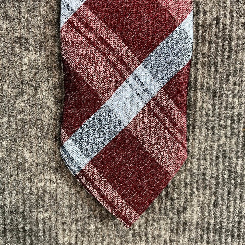 Buffalo David Bitton Mens Necktie Burgundy Red Blue Plaid Check 3 Inch Width